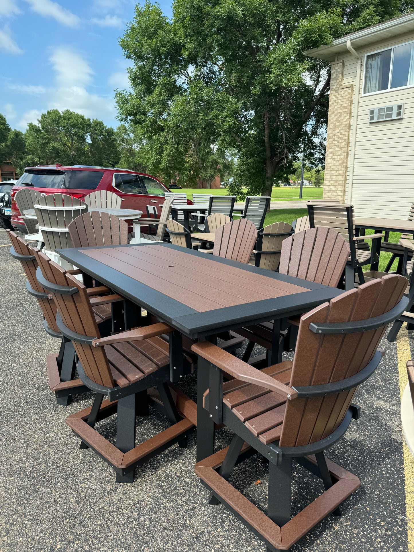 7' Counter Table with 6 Classic Swivel in Black and Brown