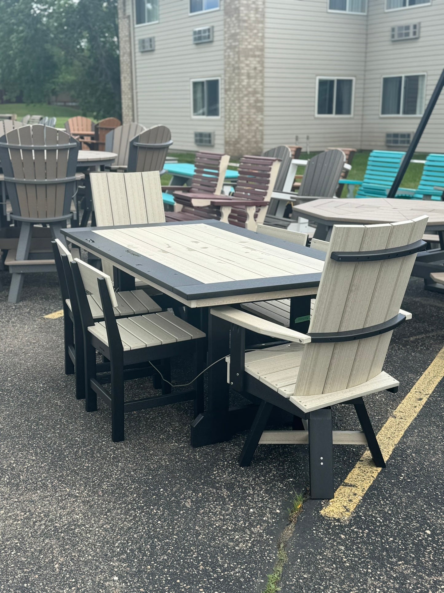 6' Dining Table with 4 Stationary Chairs & 2 Swivel Joya Chairs in Black & Birch