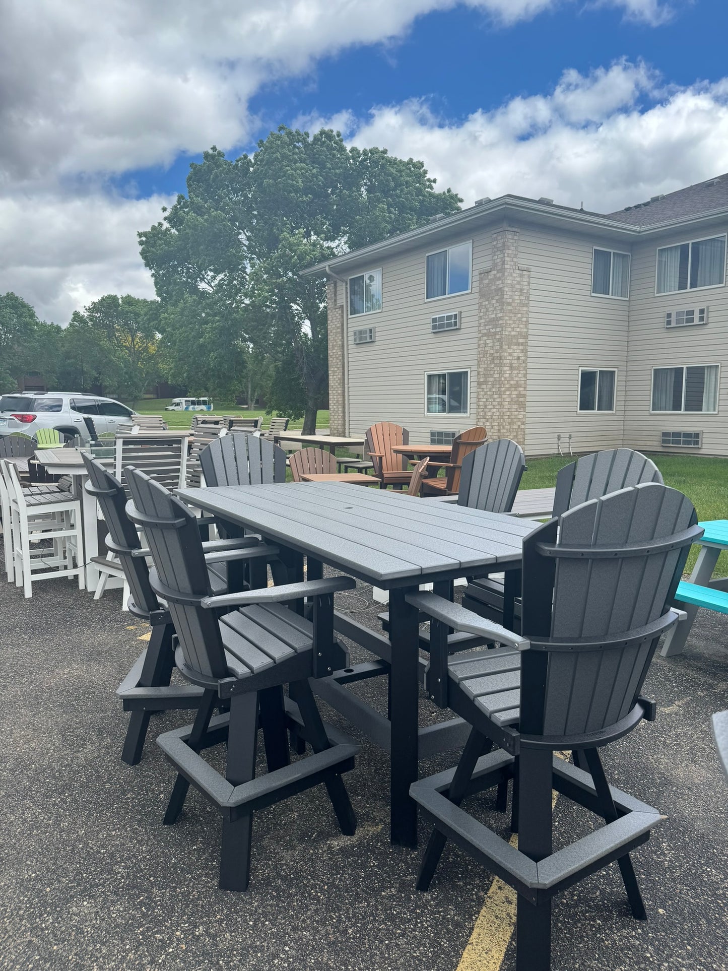 7' Bar Table with 6 Classic Swivel Bar Chairs in Black and Dark Gray